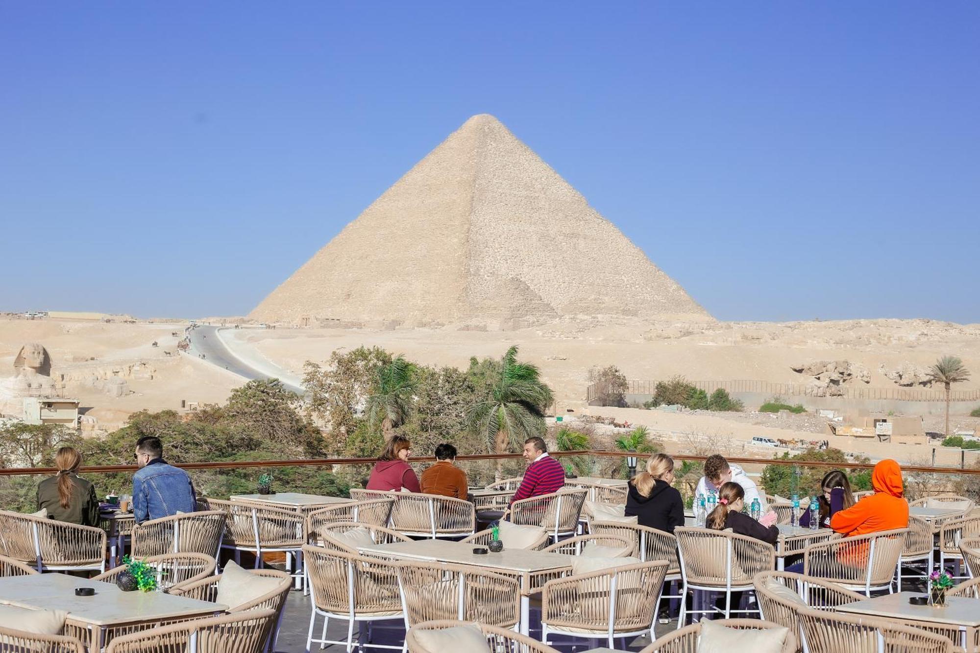 Tree Lounge Pyramids View Inn , Sphinx Giza Kafrat al Jabal ภายนอก รูปภาพ