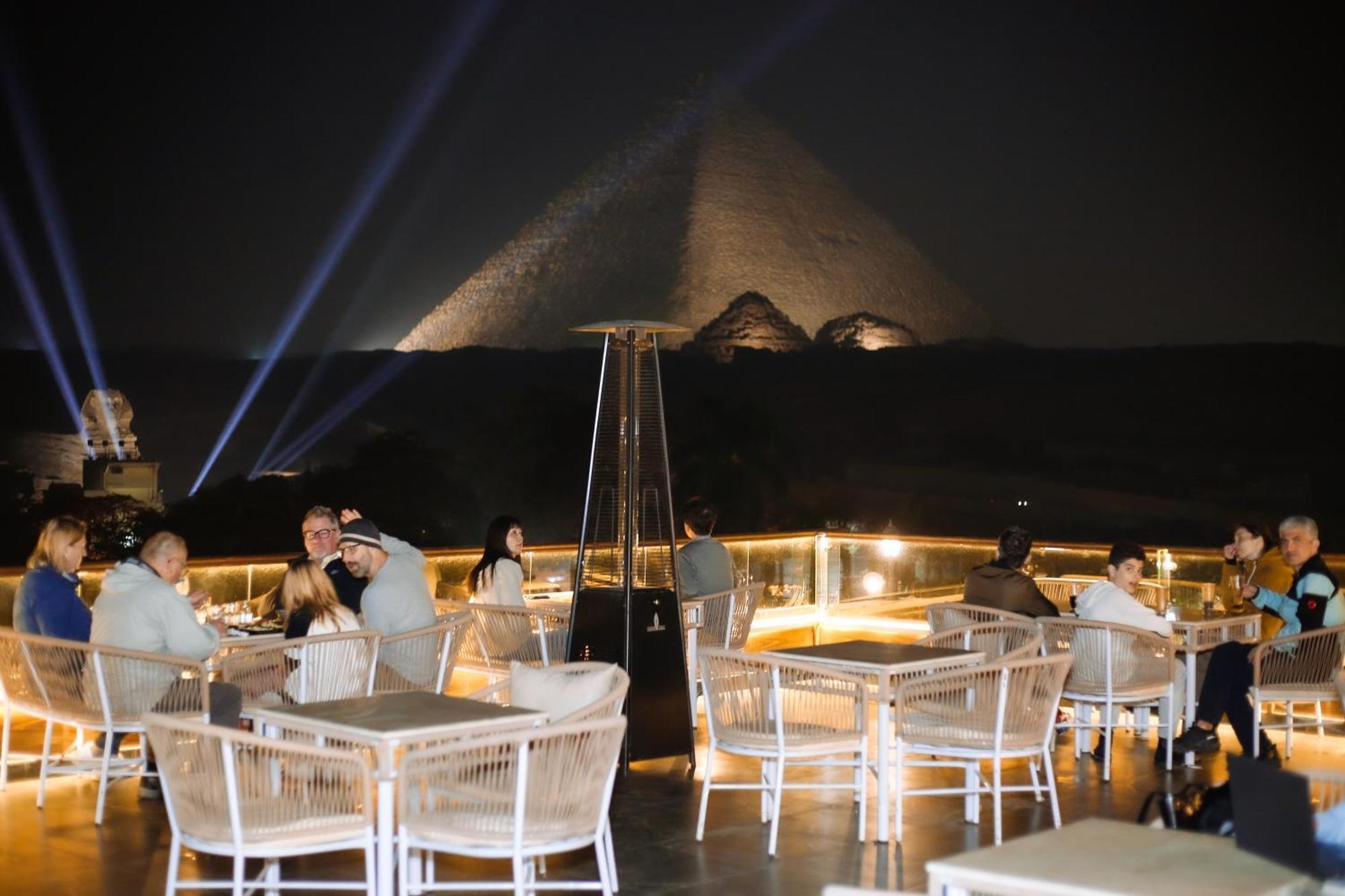 Tree Lounge Pyramids View Inn , Sphinx Giza Kafrat al Jabal ภายนอก รูปภาพ