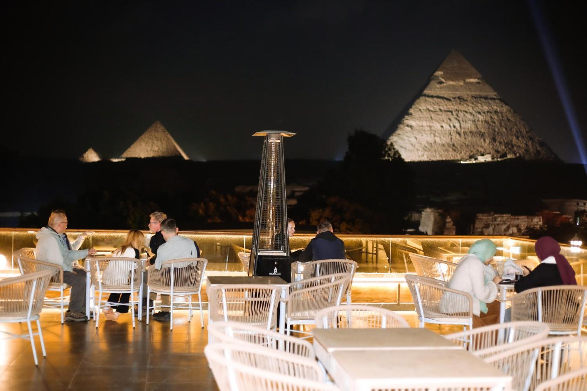 Tree Lounge Pyramids View Inn , Sphinx Giza Kafrat al Jabal ภายนอก รูปภาพ