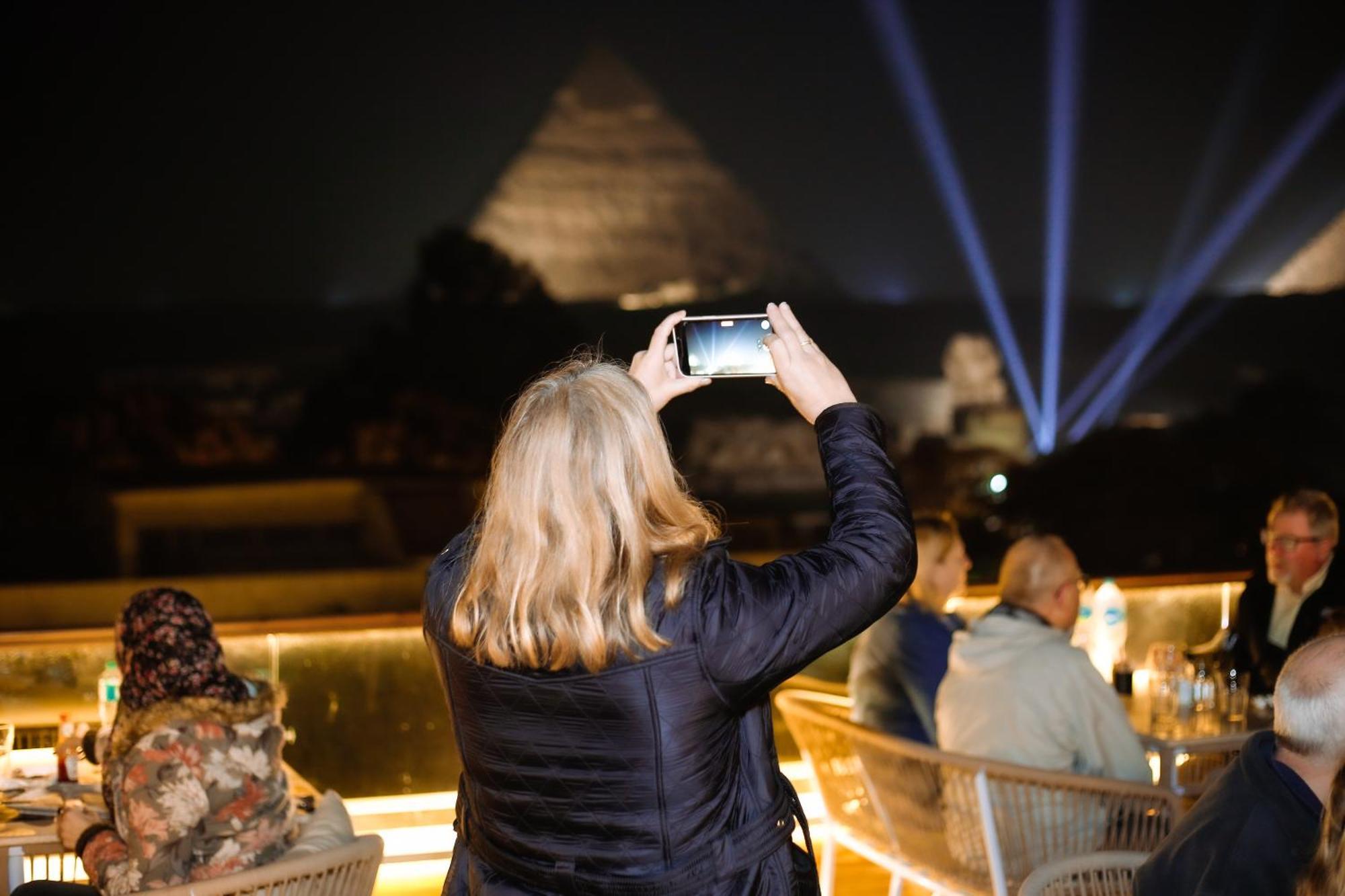 Tree Lounge Pyramids View Inn , Sphinx Giza Kafrat al Jabal ภายนอก รูปภาพ
