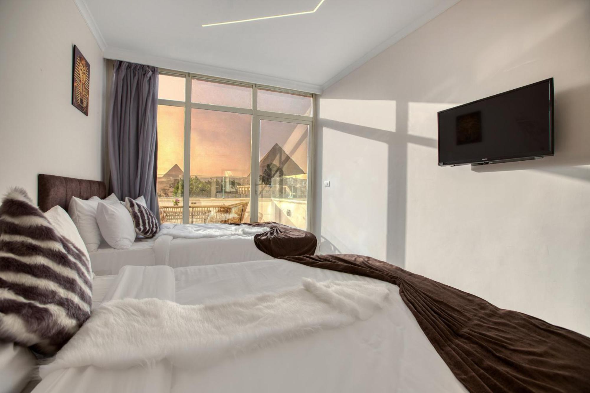 Tree Lounge Pyramids View Inn , Sphinx Giza Kafrat al Jabal ภายนอก รูปภาพ