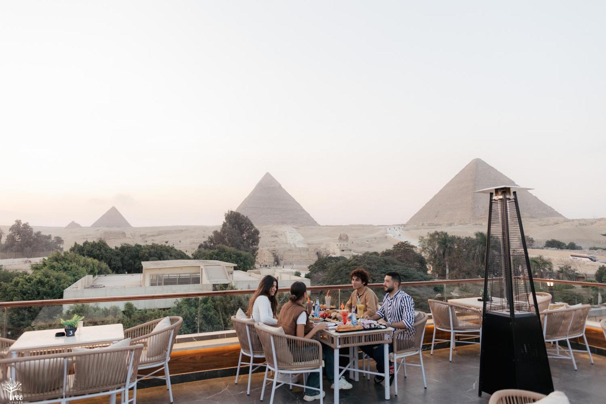Tree Lounge Pyramids View Inn , Sphinx Giza Kafrat al Jabal ภายนอก รูปภาพ